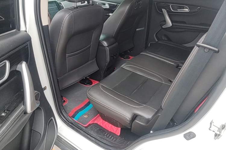 Used SWM X7 2016 1.5T Manual Luxury Edition 7 Seats Left Rear Seat
