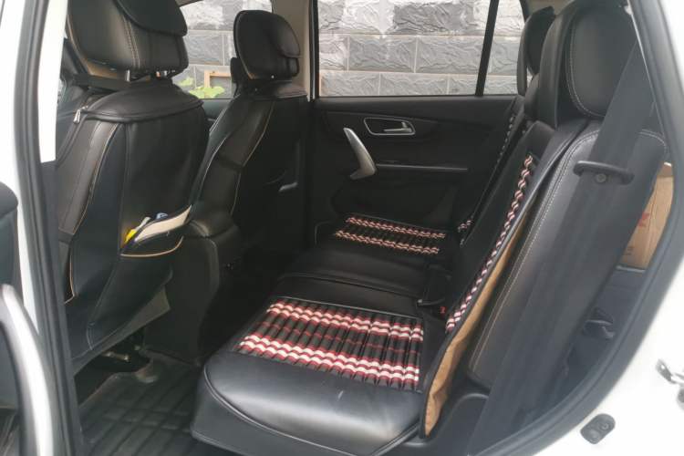 Used SWM X7 2016 1.8L Manual Luxury Edition 7 Seats Left Rear Seat
