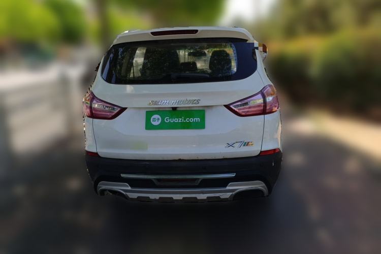 Used SWM X7 2016 1.8L Manual Luxury Edition 7 Seats Rear