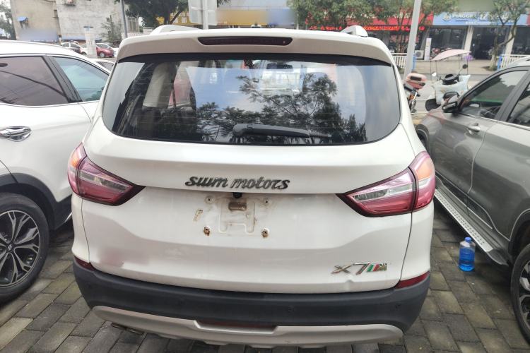 Used SWM X7 2016 1.5T Manual Luxury Edition 7 Seats Rear