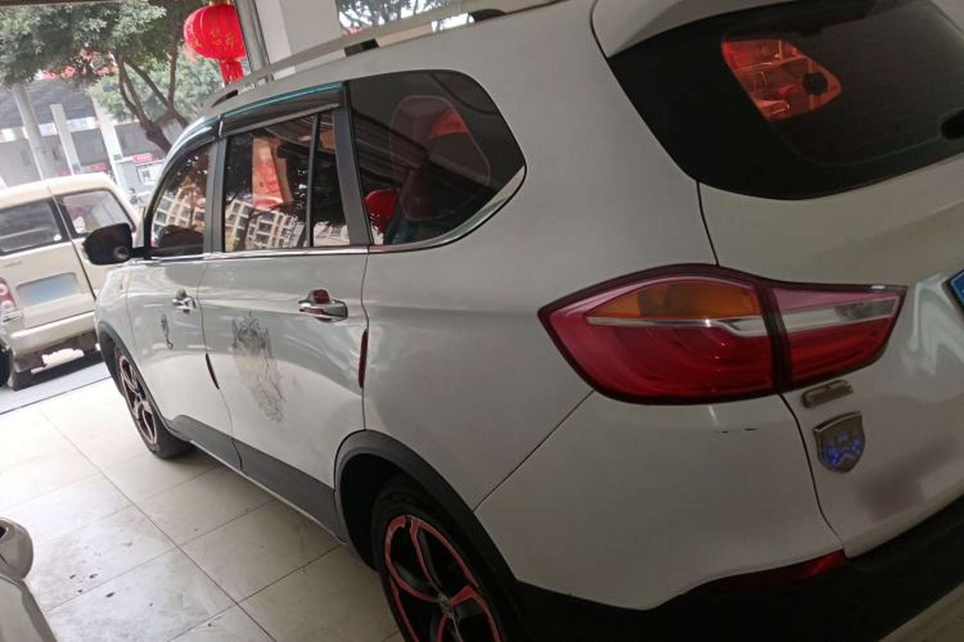 Used SWM X7 2016 1.5T Manual Luxury Edition 7 Seats Rear Left 45 Deg