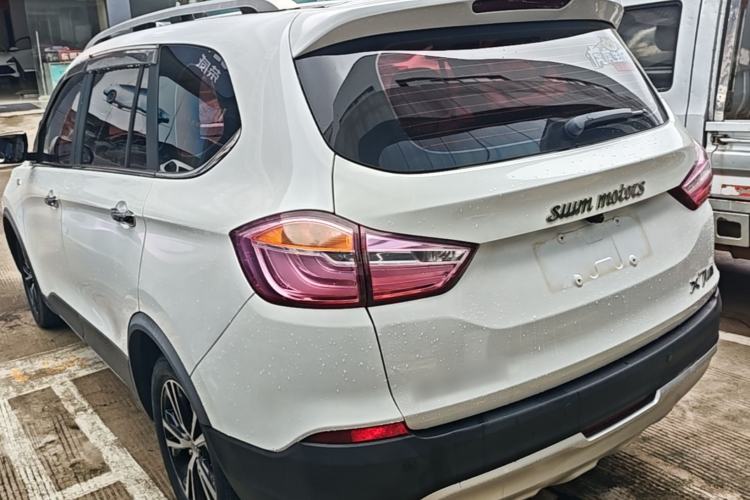 Used SWM X7 2016 1.8L Manual Luxury Edition 7 Seats Rear Left 45 Deg