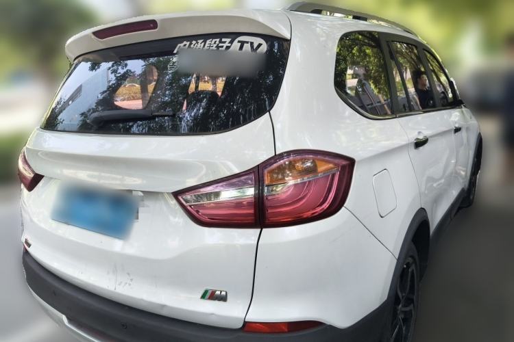 Used SWM X7 2016 1.5T Manual Luxury Edition 7 Seats Rear Right 45 Deg