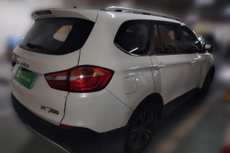 Used SWM X7 2016 1.8L Manual Luxury Edition 7 Seats Rear Right 45 Deg