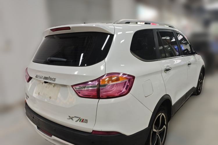 Used SWM X7 2016 1.5T Manual Luxury Edition 7 Seats Rear Right 45 Deg