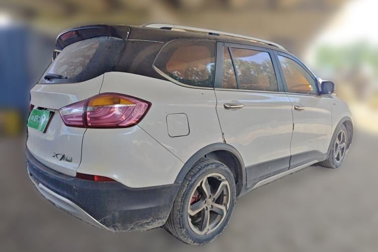 Used SWM X7 2016 1.5T Manual Luxury Edition 7 Seats Rear Right 45 Deg