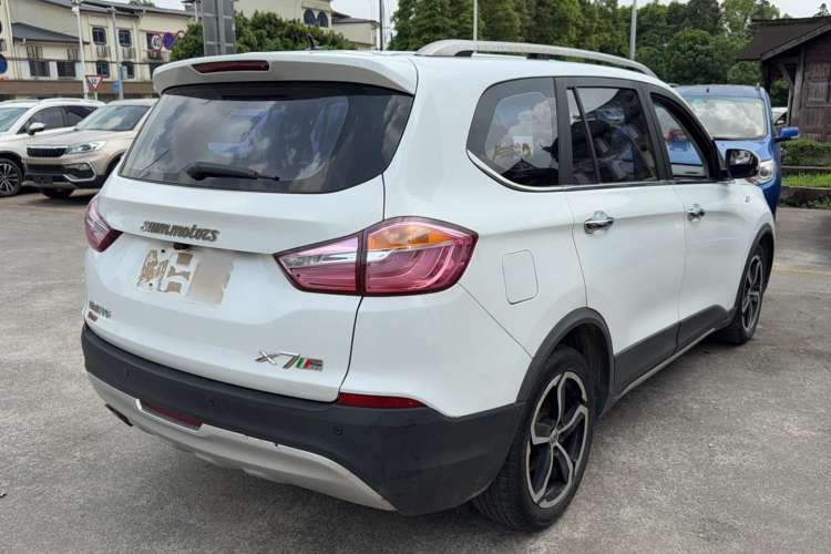 Used SWM X7 2016 1.5T Manual Luxury Edition 7 Seats Rear Right 45 Deg