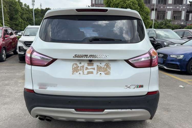Used SWM X7 2016 1.5T Manual Luxury Edition 7 Seats Rear
