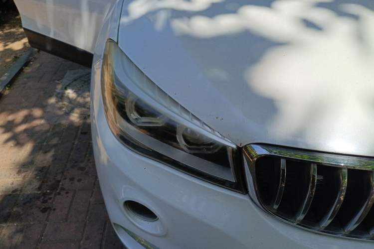 Used SWM X7 2016 1.8L Manual Luxury Edition 7 Seats Right Front Headlight