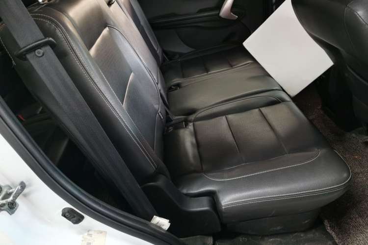 Used SWM X7 2016 1.5T Manual Luxury Edition 7 Seats Right Rear Seat