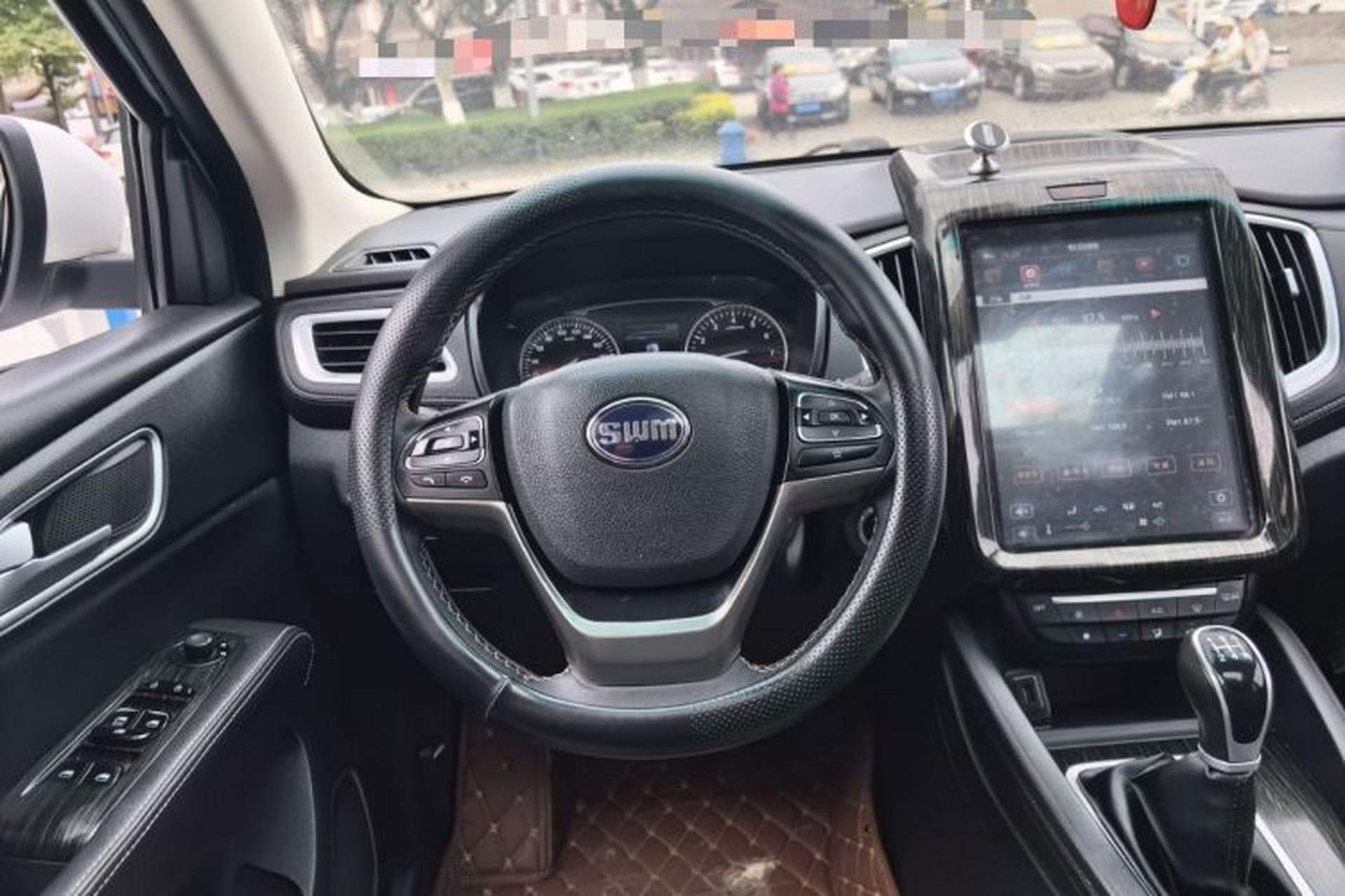Used SWM X7 2016 1.8L Manual Luxury Edition 7 Seats Steering Wheel