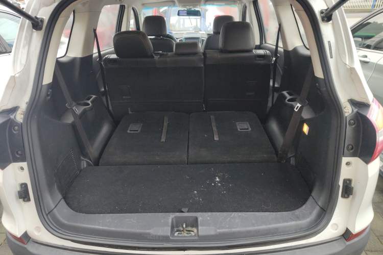 Used SWM X7 2016 1.5T Manual Luxury Edition 7 Seats Trunk