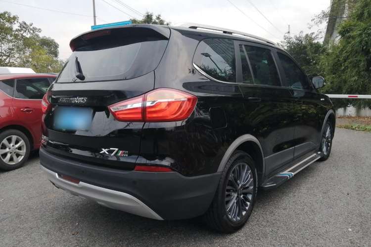 Used SWM X7 2017 1.5T automatic smart version 7 seats Exterior 5