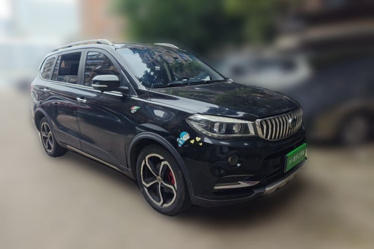 Used SWM X7 2017 1.5T Automatic Smart Enjoyment Version 7 Seats Front Right 45 Deg