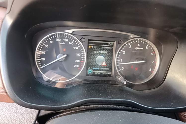 Used SWM X7 2017 1.5T Automatic Smart Enjoyment Version 7 Seats Instrument Cluster