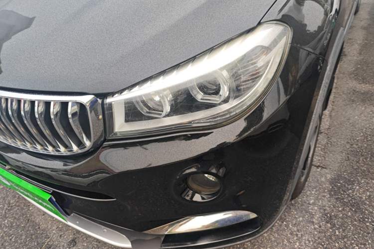 Used SWM X7 2017 1.5T Automatic Smart Enjoyment Version 7 Seats Left Front Headlight