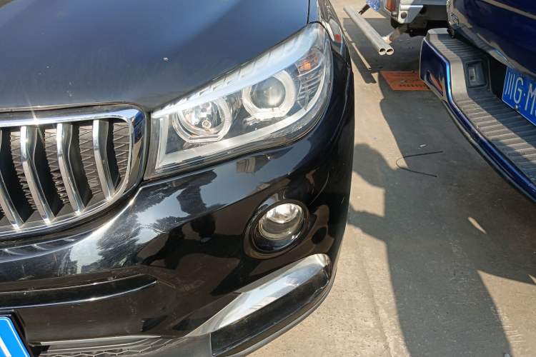 Used SWM X7 2017 1.5T Automatic Smart Enjoyment Version 7 Seats Left Front Headlight