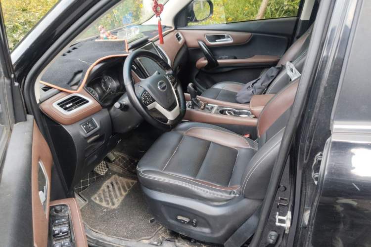 Used SWM X7 2017 1.5T Automatic Prestige Version 7 Seats Left Front Seat