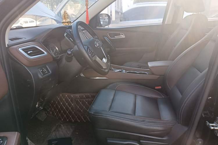 Used SWM X7 2017 1.5T Automatic Smart Enjoyment Version 7 Seats Left Front Seat