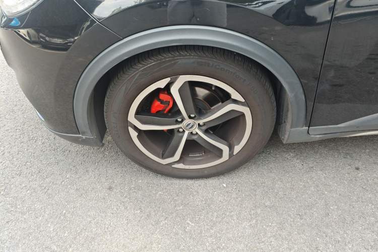 Used SWM X7 2017 1.5T Automatic Prestige Version 7 Seats Left Front Wheel Hub