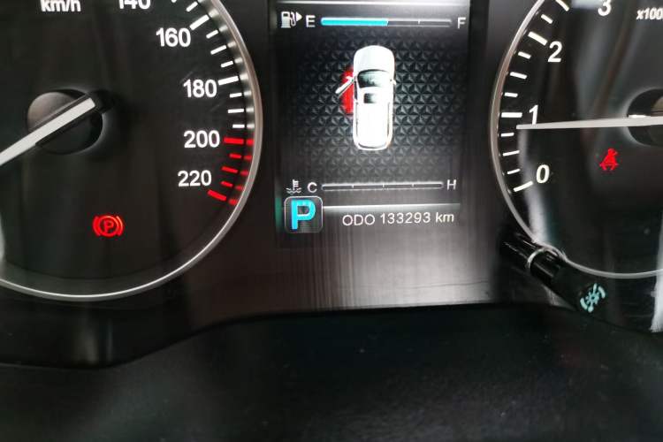 Used SWM X7 2017 1.5T Automatic Smart Enjoyment Version 7 Seats Odometer Close Up