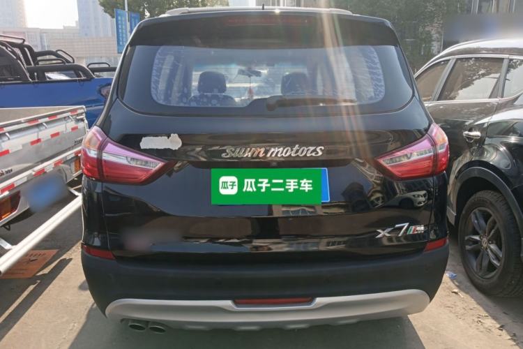 Used SWM X7 2017 1.5T Automatic Smart Enjoyment Version 7 Seats Rear