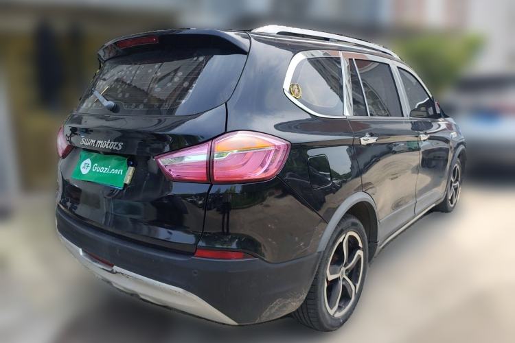 Used SWM X7 2017 1.5T Automatic Smart Enjoyment Version 7 Seats Rear Right 45 Deg