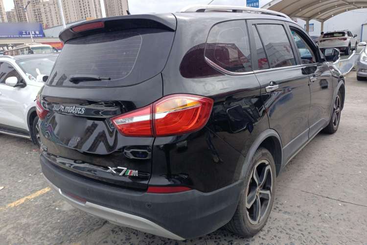 Used SWM X7 2017 1.5T Automatic Smart Enjoyment Version 7 Seats Rear Right 45 Deg