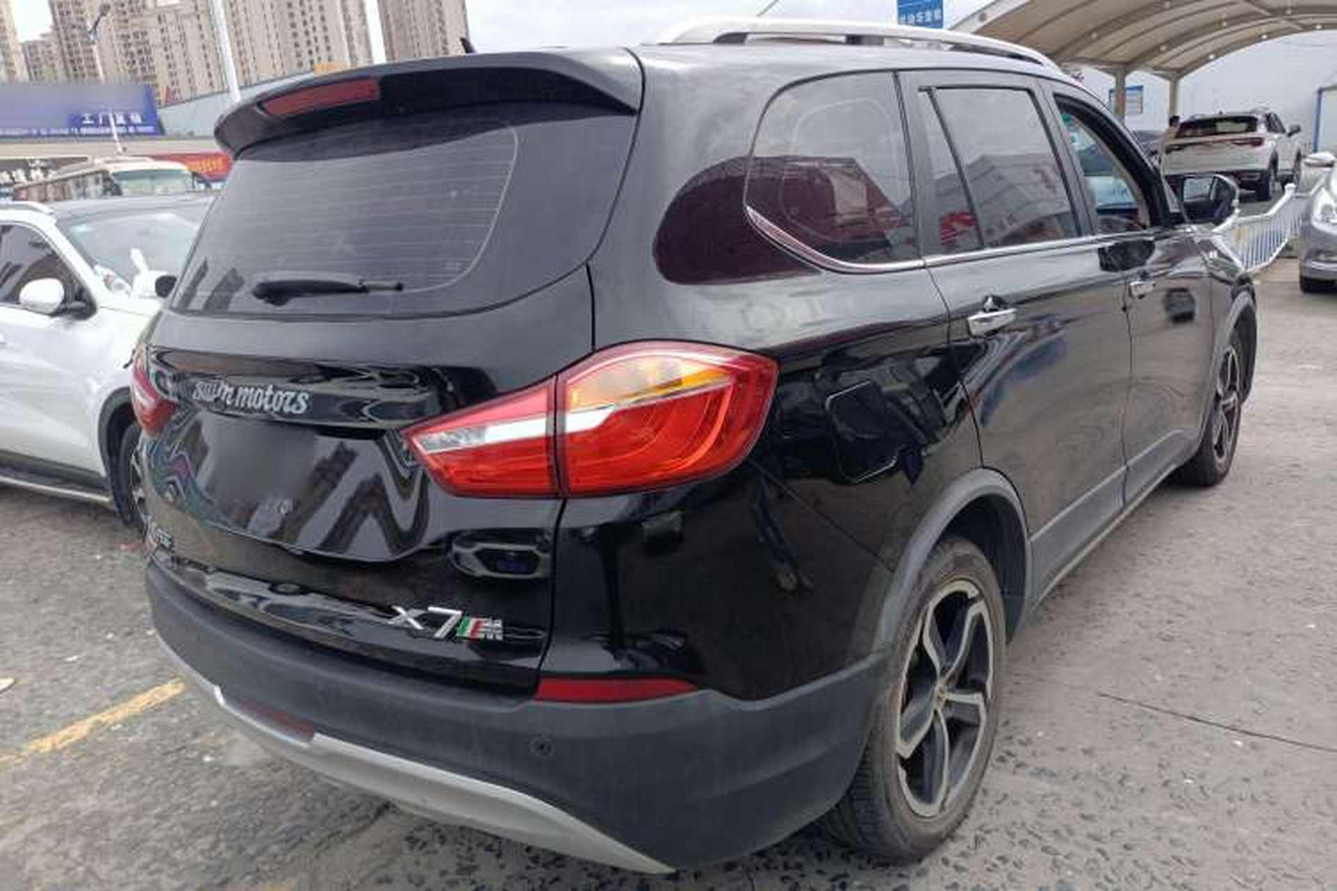 Used SWM X7 2017 1.5T Automatic Smart Enjoyment Version 7 Seats Rear Right 45 Deg