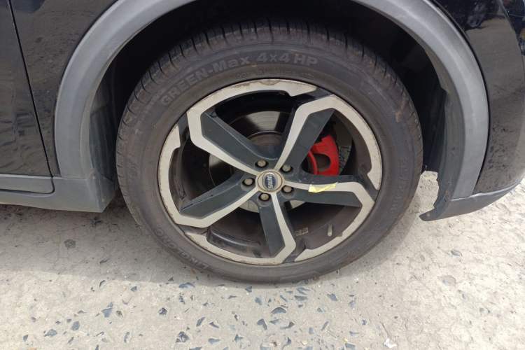 Used SWM X7 2017 1.5T Automatic Smart Enjoyment Version 7 Seats Right Front Wheel Hub