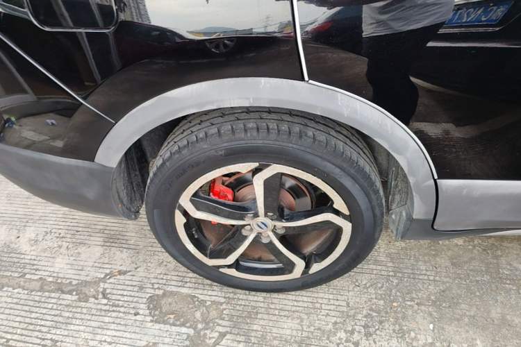 Used SWM X7 2017 1.5T Automatic Smart Enjoyment Version 7 Seats Right Rear Wheel Hub
