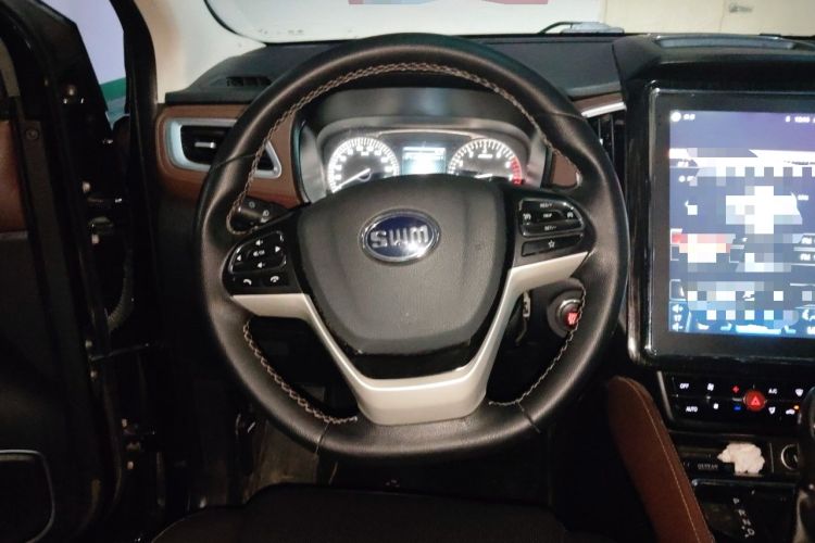 Used SWM X7 2017 1.5T Automatic Smart Enjoyment Version 7 Seats Steering Wheel