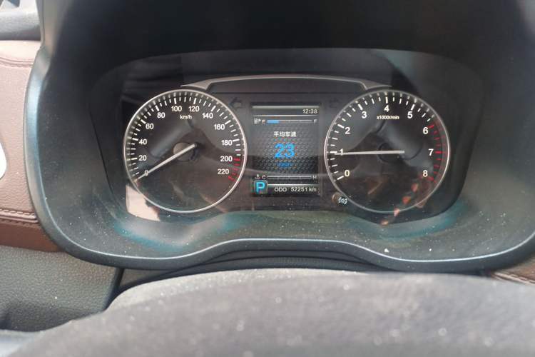 Used SWM X7 2017 1.5T Automatic Smart Enjoyment Version 7 Seats Odometer Close Up