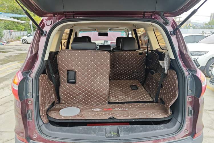 Used SWM X7 2017 1.5T Automatic Smart Enjoyment Version 7 Seats Trunk