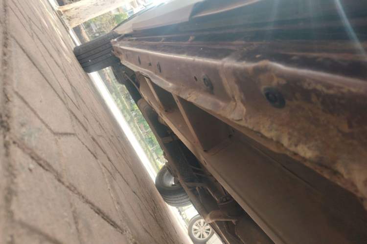 Used SWM X7 2017 1.5T Manual Inter Milan 110th Anniversary Edition 7-seater Chassis Front Right