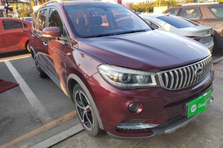 Used SWM X7 2017 1.5T Automatic Smart Enjoyment Version 7 Seats Front Right 45 Deg