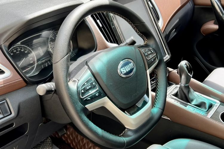 Used SWM X7 2017 1.5T Automatic Smart Enjoyment Version 7 Seats Interior 1