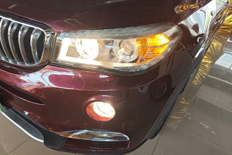 Used SWM X7 2017 1.5T Automatic Smart Enjoyment Version 7 Seats Left Front Headlight