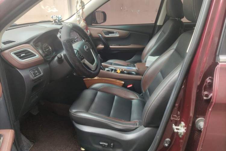 Used SWM X7 2017 1.5T Automatic Prestige Version 7 Seats Left Front Seat