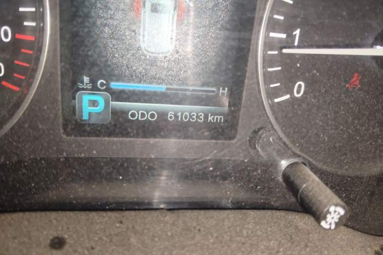 Used SWM X7 2017 1.5T Automatic Smart Enjoyment Version 7 Seats Odometer Close Up