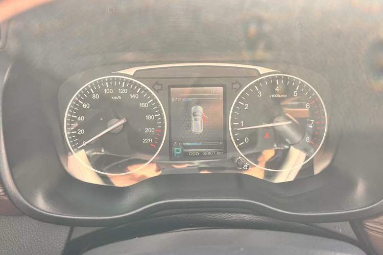 Used SWM X7 2017 1.5T Automatic Smart Enjoyment Version 7 Seats Odometer Close Up
