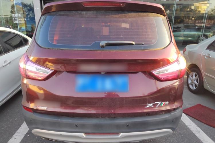 Used SWM X7 2017 1.5T Automatic Smart Enjoyment Version 7 Seats Rear
