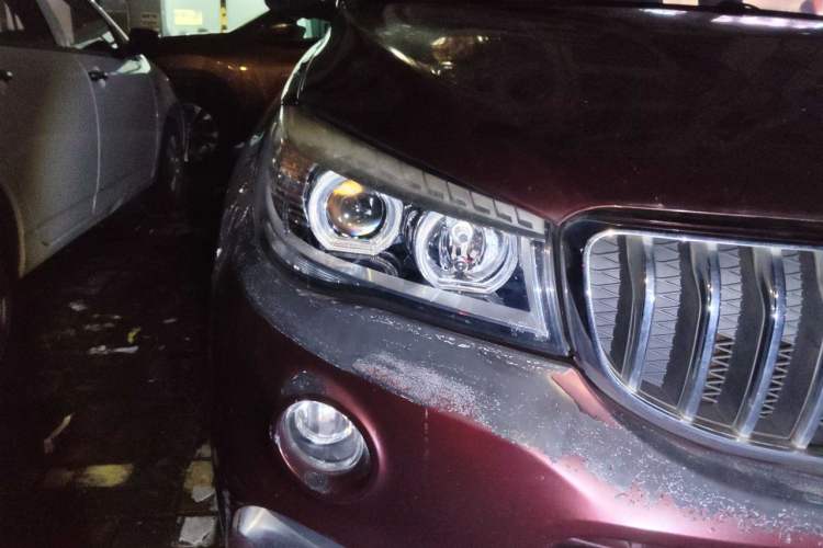 Used SWM X7 2017 1.5T Automatic Smart Enjoyment Version 7 Seats Right Front Headlight