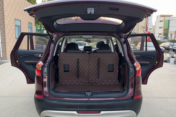 Used SWM X7 2017 1.5T Automatic Smart Enjoyment Version 7 Seats Trunk