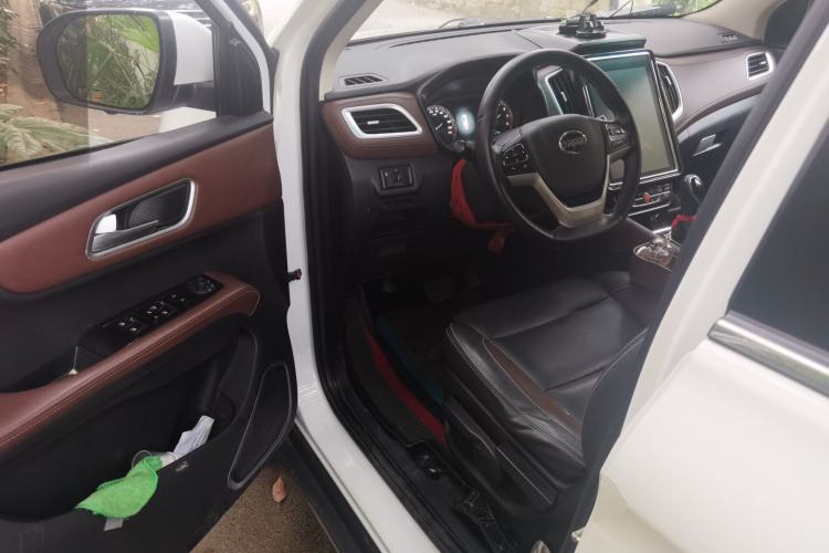 Used SWM X7 2017 1.5T Automatic Smart Enjoyment Version 7 Seats Driver Seat
