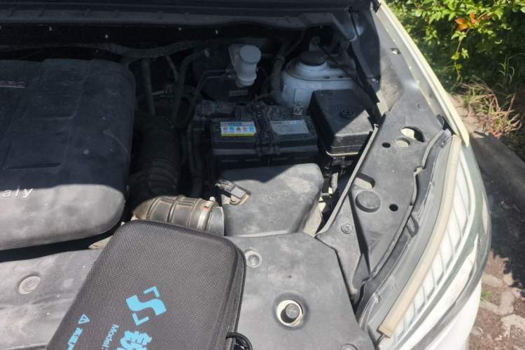 Used SWM X7 2017 1.5T Manual Inter Milan 110th Anniversary Edition 7-seater Engine Bay Left