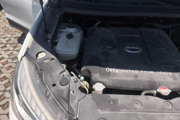 Used SWM X7 2017 1.5T Manual Inter Milan 110th Anniversary Edition 7-seater Engine Bay Right