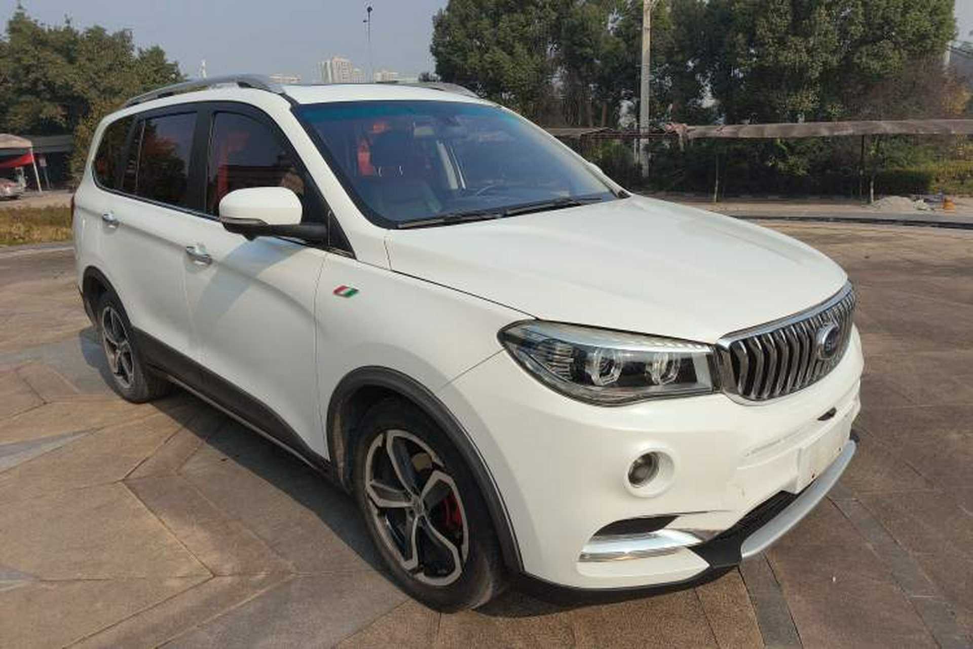 Used SWM X7 2017 1.5T Automatic Smart Enjoyment Version 7 Seats Front Right 45 Deg
