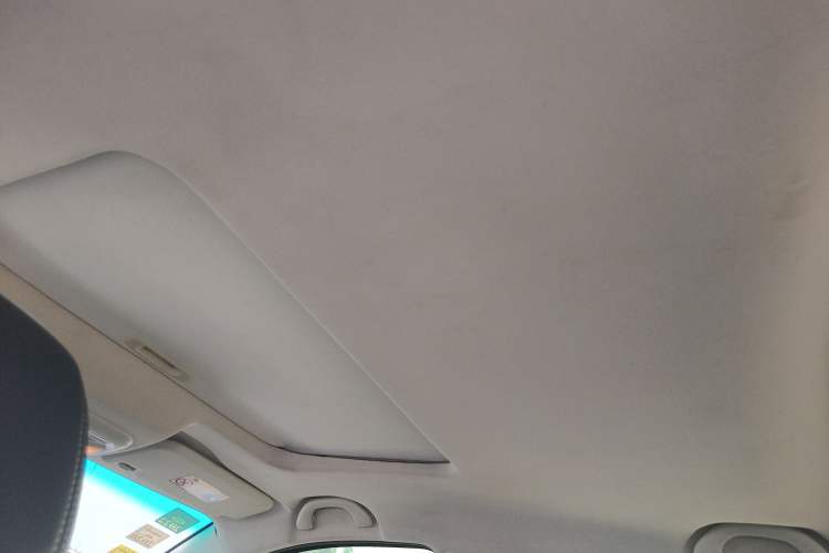 Used SWM X7 2017 1.5T Automatic Smart Enjoyment Version 7 Seats Headliner