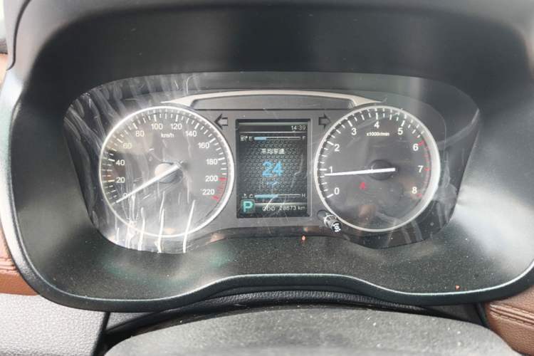 Used SWM X7 2017 1.5T Automatic Smart Enjoyment Version 7 Seats Instrument Cluster